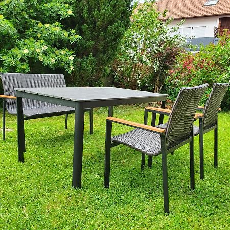 Alte Backstube - Ferienwohnung Huettenstube Und Ferienzimmer Auszeit Erkenbrechtsweiler Extérieur photo